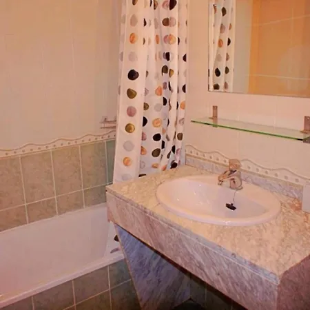 Tosqueres Apartment *